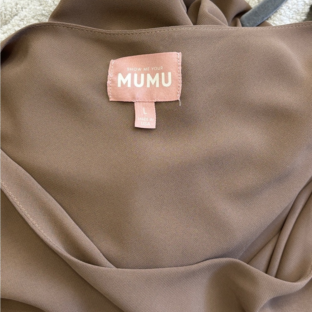 Show me Your Mumu Jodie Dress in Dune Chiffon - Picture 9 of 10